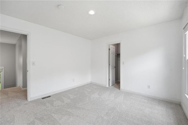 5210 W 157th Terrace, Overland Park, KS 66224