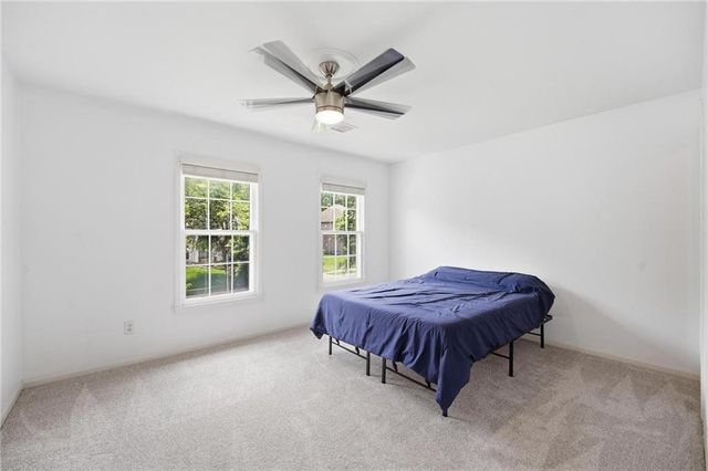 5210 W 157th Terrace, Overland Park, KS 66224
