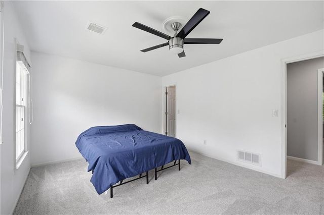 5210 W 157th Terrace, Overland Park, KS 66224