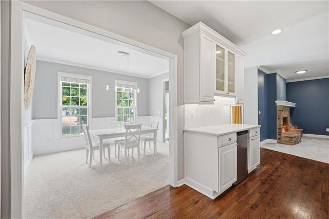 5210 W 157th Terrace, Overland Park, KS 66224