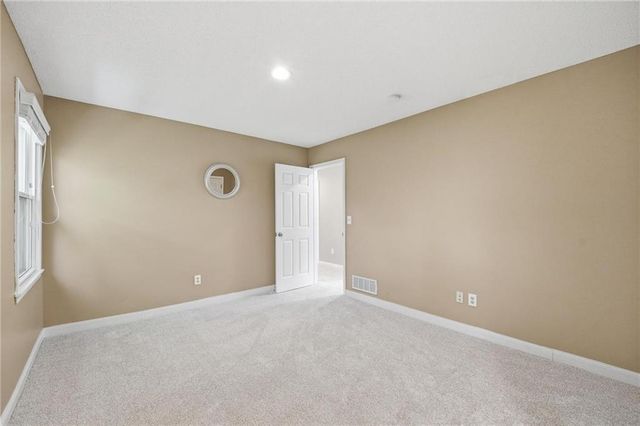 5210 W 157th Terrace, Overland Park, KS 66224