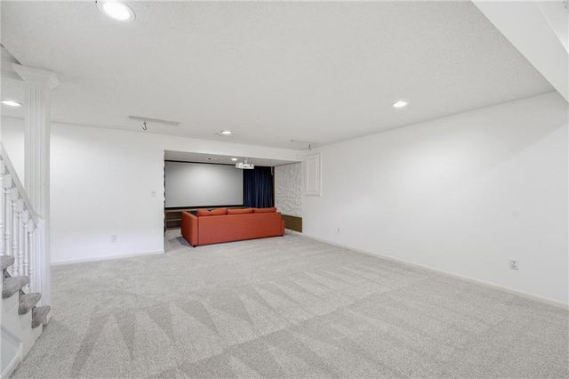 5210 W 157th Terrace, Overland Park, KS 66224