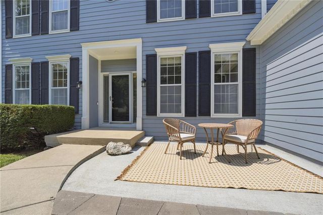 5210 W 157th Terrace, Overland Park, KS 66224