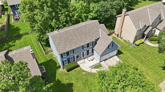 5210 W 157th Terrace, Overland Park, KS 66224