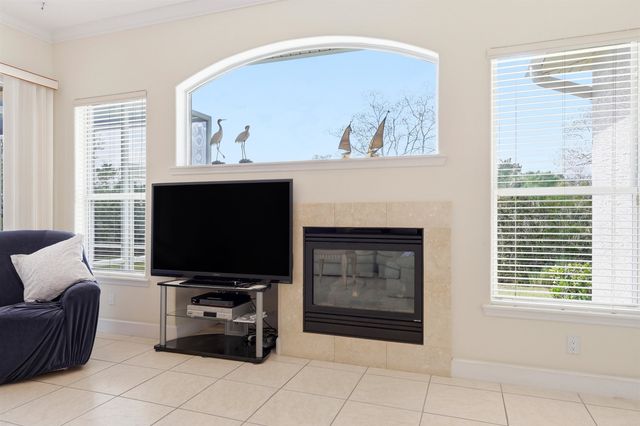 249 Fiddlers Point Dr, St Augustine, FL 32080