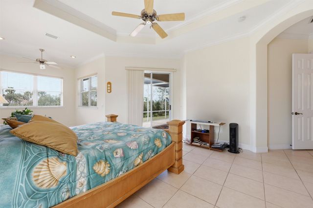 249 Fiddlers Point Dr, St Augustine, FL 32080