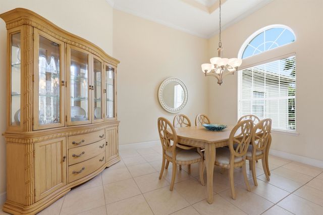 249 Fiddlers Point Dr, St Augustine, FL 32080