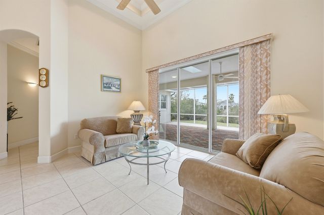 249 Fiddlers Point Dr, St Augustine, FL 32080