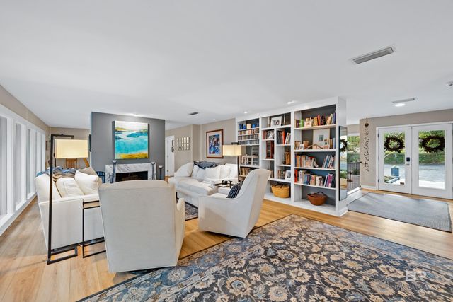 934 Sea Cliff Drive, Fairhope, AL 36532