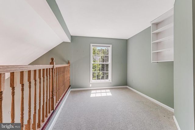 15045 HOLLEYSIDE DR, Dumfries, VA 22025