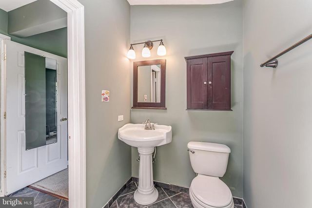 15045 HOLLEYSIDE DR, Dumfries, VA 22025