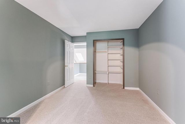 15045 HOLLEYSIDE DR, Dumfries, VA 22025