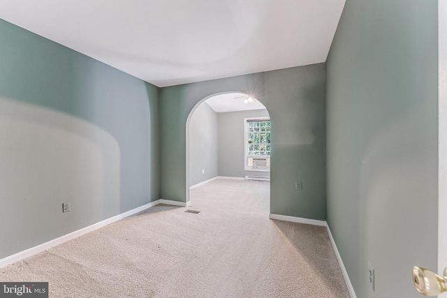 15045 HOLLEYSIDE DR, Dumfries, VA 22025