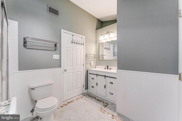 15045 HOLLEYSIDE DR, Dumfries, VA 22025