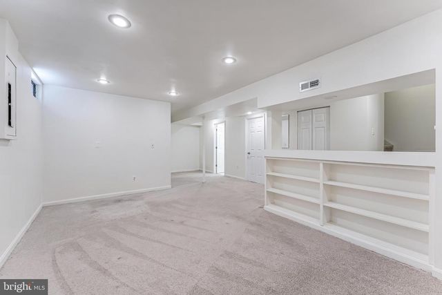 15045 HOLLEYSIDE DR, Dumfries, VA 22025