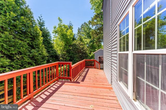 15045 HOLLEYSIDE DR, Dumfries, VA 22025