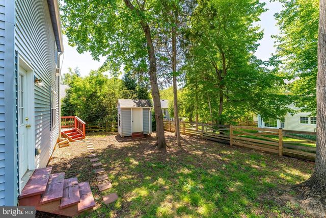 15045 HOLLEYSIDE DR, Dumfries, VA 22025