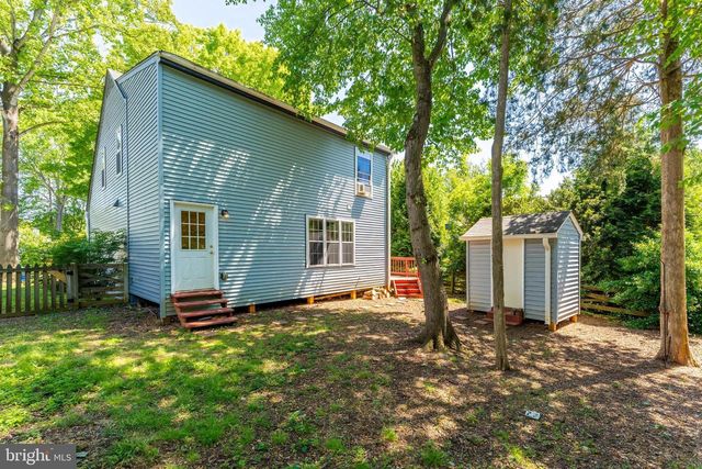 15045 HOLLEYSIDE DR, Dumfries, VA 22025