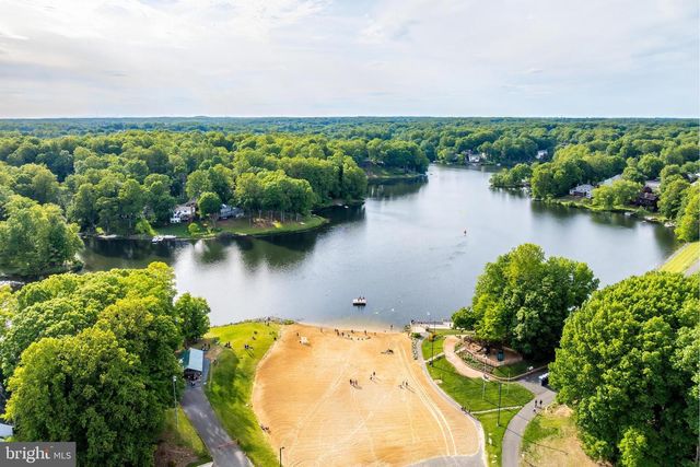 15045 HOLLEYSIDE DR, Dumfries, VA 22025