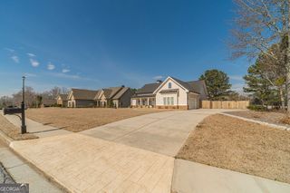 2301 Twin Oak Place, Monroe, GA 30656