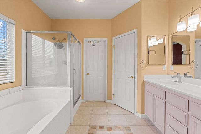 9635 Red Current Way, Elk Grove, CA 95757