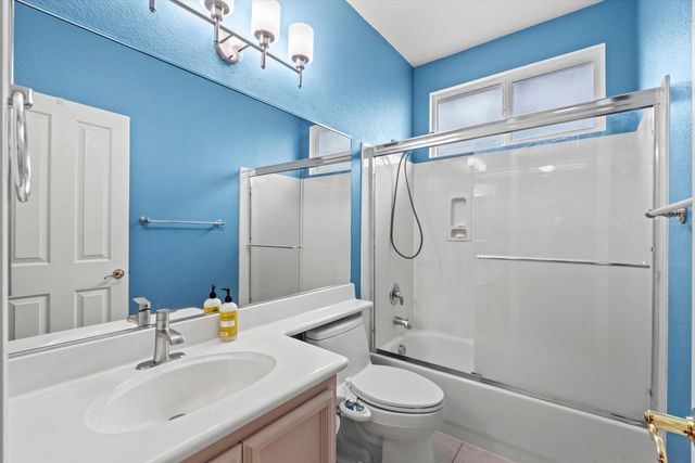 9635 Red Current Way, Elk Grove, CA 95757