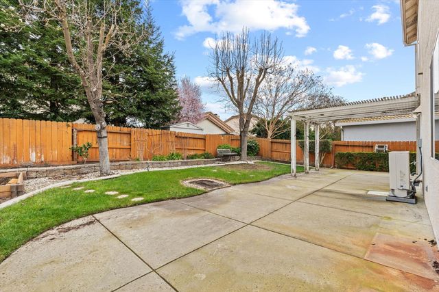 9635 Red Current Way, Elk Grove, CA 95757