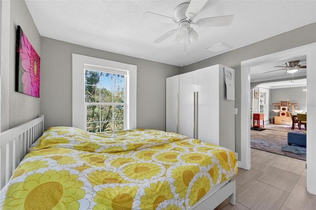 2700 25TH AVENUE N, St Petersburg, FL 33713