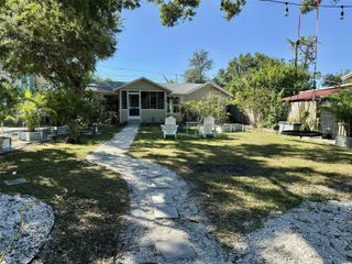 2700 25TH AVENUE N, St Petersburg, FL 33713