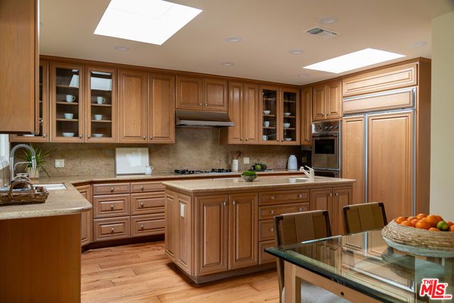 5050 Andasol Avenue, Encino (los Angeles), CA 91316