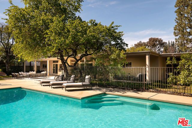 5050 Andasol Avenue, Encino (los Angeles), CA 91316