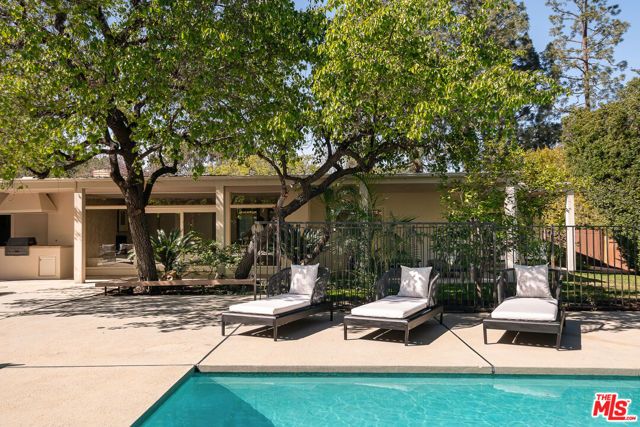 5050 Andasol Avenue, Encino (los Angeles), CA 91316