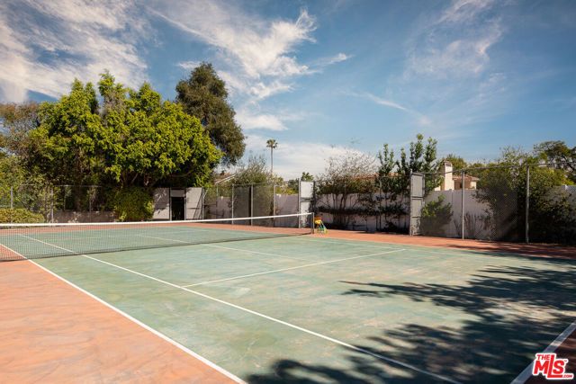 5050 Andasol Avenue, Encino (los Angeles), CA 91316