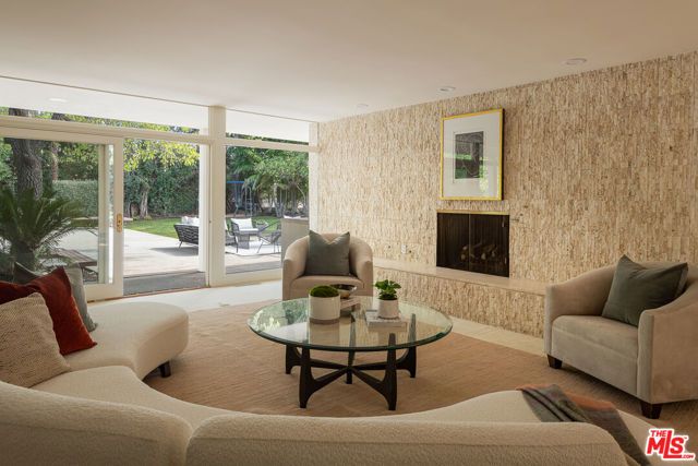 5050 Andasol Avenue, Encino (los Angeles), CA 91316