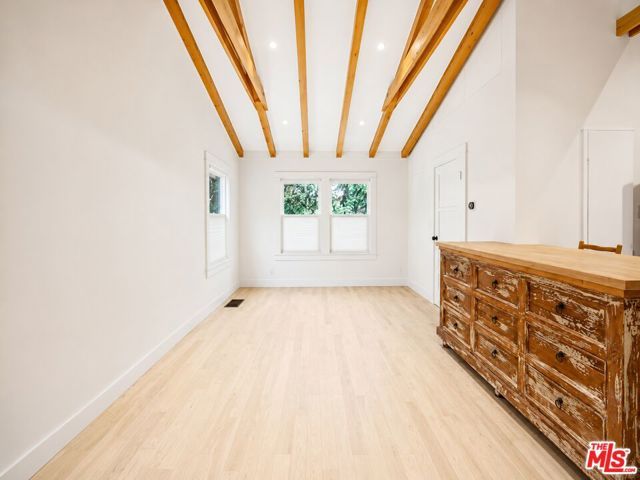 6853 Alta Loma Terrace, Los Angeles, CA 90068