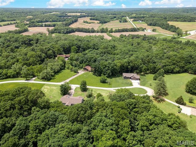 89 Michael Court, Troy, MO 63379