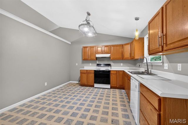 89 Michael Court, Troy, MO 63379