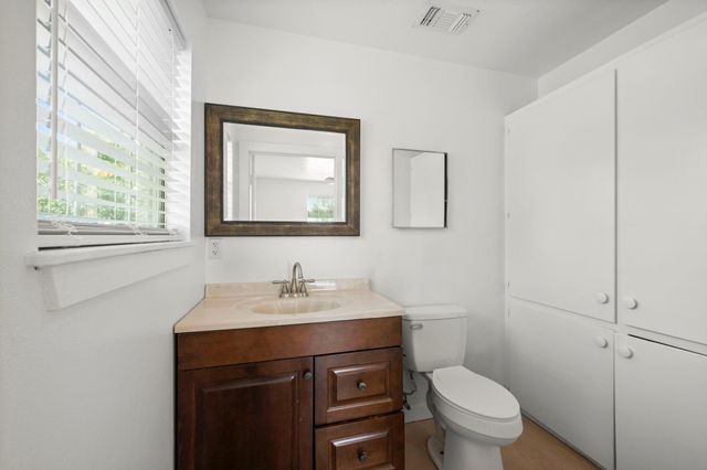 1935 1st Street, Hempstead, TX 77445