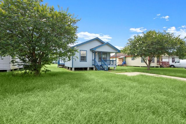 1935 1st Street, Hempstead, TX 77445