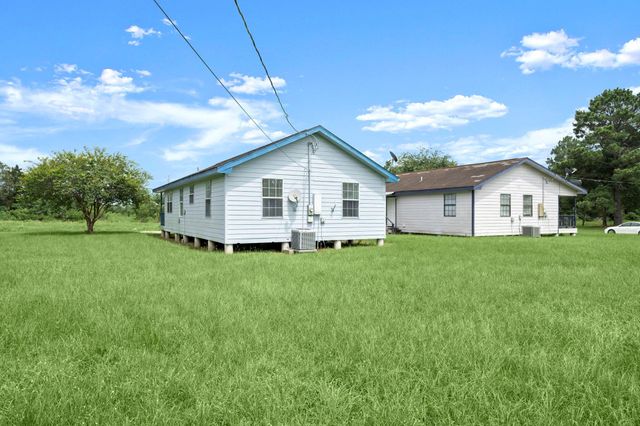 1935 1st Street, Hempstead, TX 77445