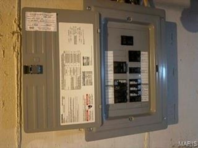 1144 June Avenue, St Louis, MO 63138