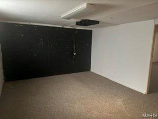 1144 June Avenue, St Louis, MO 63138