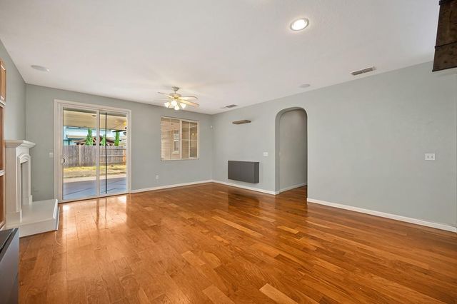 12428 Pawcatuck Way, Rancho Cordova, CA 95742