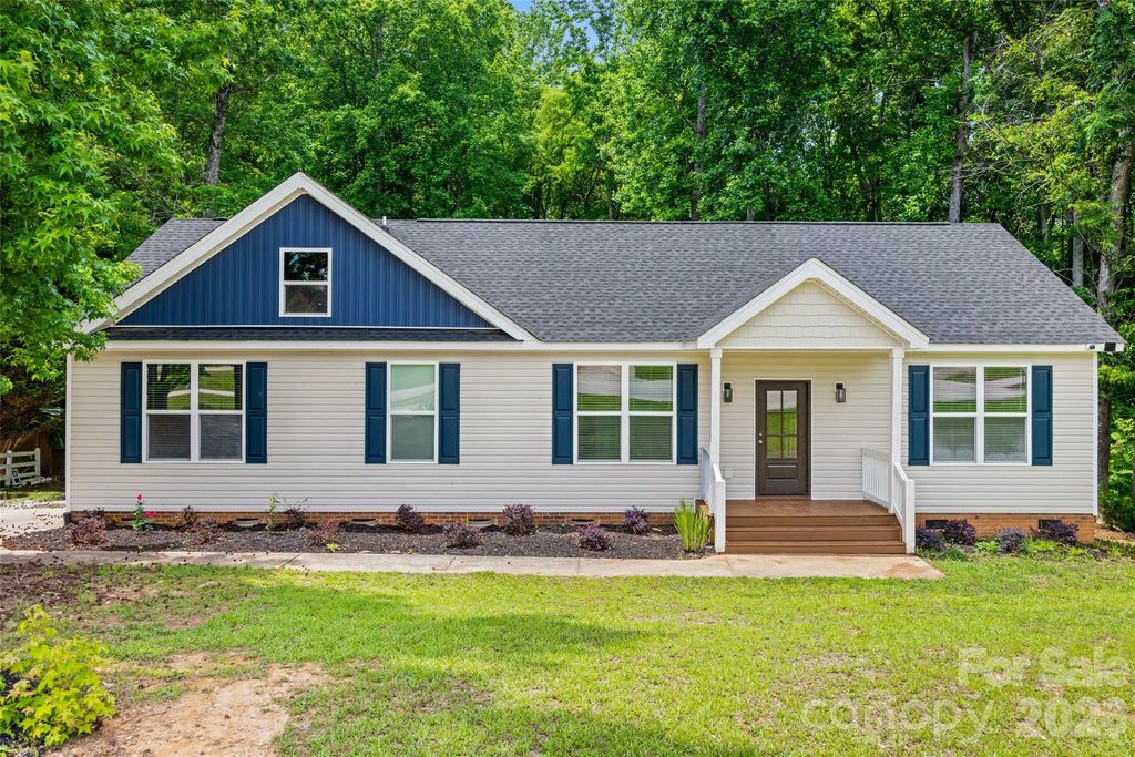 925 Loganberry Lane, York, SC 29745