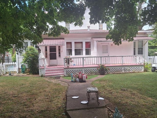 213 Pulaski St, Lawrenceburg, TN 38464