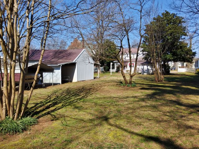 213 Pulaski St, Lawrenceburg, TN 38464