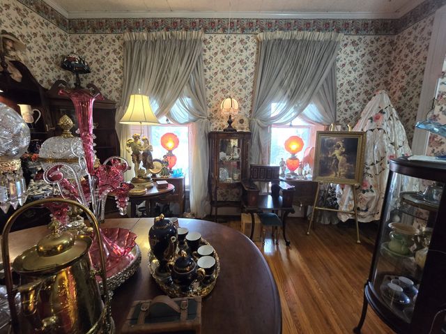 213 Pulaski St, Lawrenceburg, TN 38464