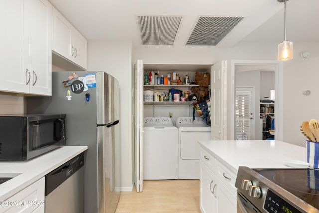 1200 E River Rd Unit G76, Tucson, AZ 85718