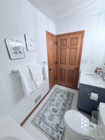 1110 Co Rd Ggg Road, Ishpeming, MI 49849