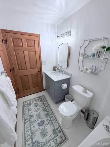 1110 Co Rd Ggg Road, Ishpeming, MI 49849